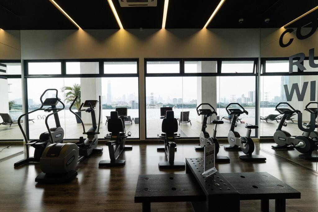 New! French Style 3br 8pax Mytown Sunway Velocity *