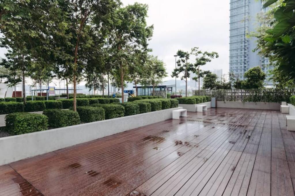 New! French Style 3br 8pax Mytown Sunway Velocity Kuala Lumpur
