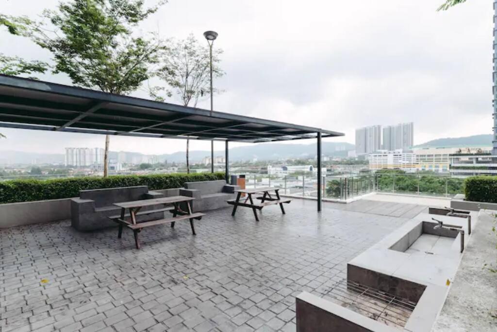 New! French Style 3br 8pax Mytown Sunway Velocity Apartment Kuala Lumpur